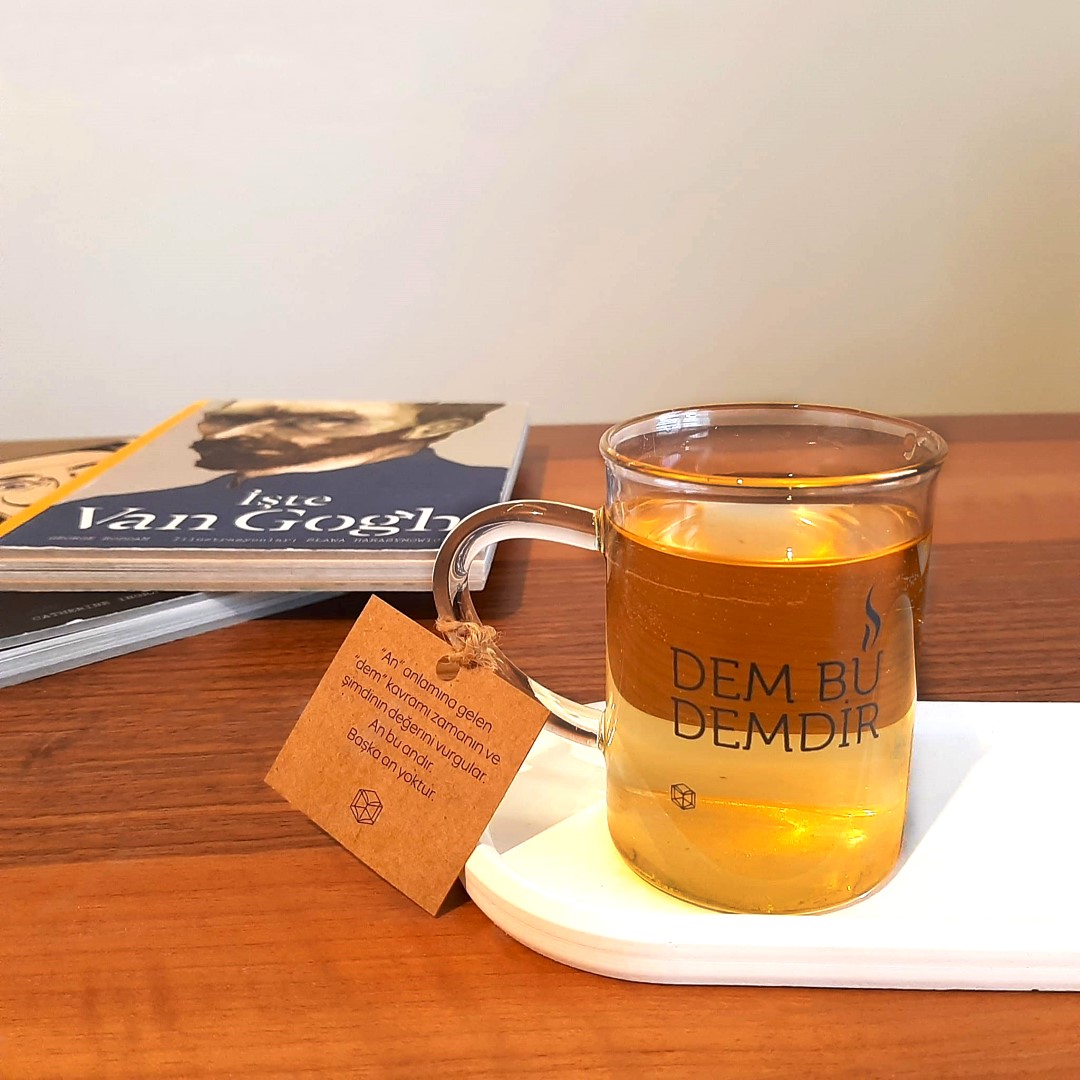 Dem Bu Demdir Kupa Bardak